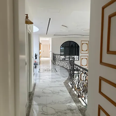 White Alojamento de Acomodação e Pequeno-almoço Antália